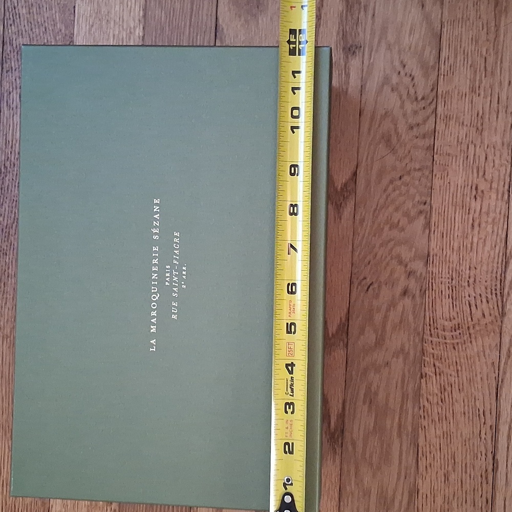 Sezane Box - Picture 5 of 7